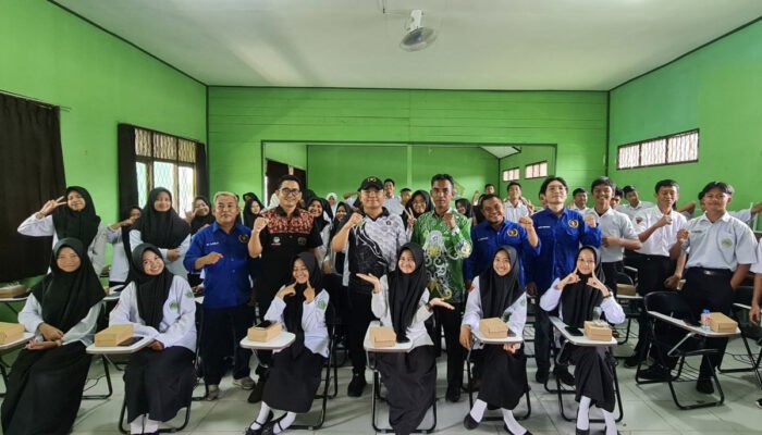 Sejumlah Siswa Madrasah Aliyah Negeri Buntok Ikuti Pelatihan Jurnalistik