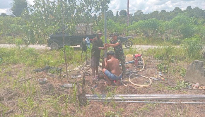 Satgas TMMD Ke-124 Buat Sumur Bor Guna Penuhi Air Bersih Masyarakat