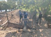 Gunakan Arco, Satgas TMMD Ke-124 Kodim 1012/Buntok Semangat Angkut Material