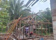 Rehab RTLH TMMD Memasuki Tahap Pemasangan Rangka Dan Kuda-kuda Rumah