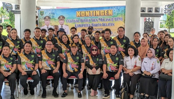 Ikuti Festival Budaya Isen Mulang, Wakil Bupati Barsel Lepas Peserta