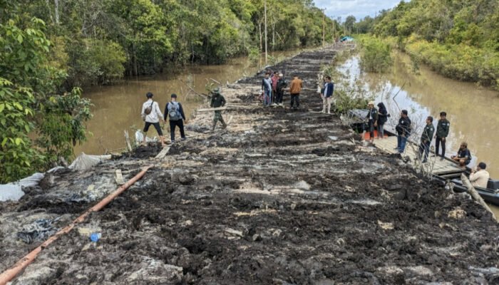 Program TMMD Reguler ke-124, Progres Penimbunan Jalan Desa Talio Mencapai 53 Persen