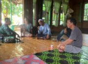 Pasi Ter Kodim 1012/Buntok Laksanakan Komsos di Desa Talio, Pererat Hubungan dengan Warga