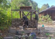 Pemasangan Dinding Keran Tembok di Desa Whngkur Baru Makin Semangat