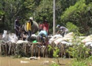 Tahap Pengecoran Jalan Desa Talio Mulai Pakai Molen