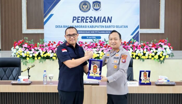 Kapolres Barsel Dukung Program Desa Binaan Imigrasi dan Layanan Eazy Passport