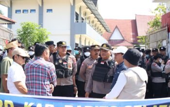 Polres Barsel Turunkan Personel Guna Amankan Aksi Damai di DPRD
