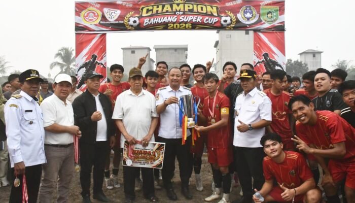 Bahuang FC Rebut Gelar Juara, Bupati Barsel Tutup Bahuang Super Cup